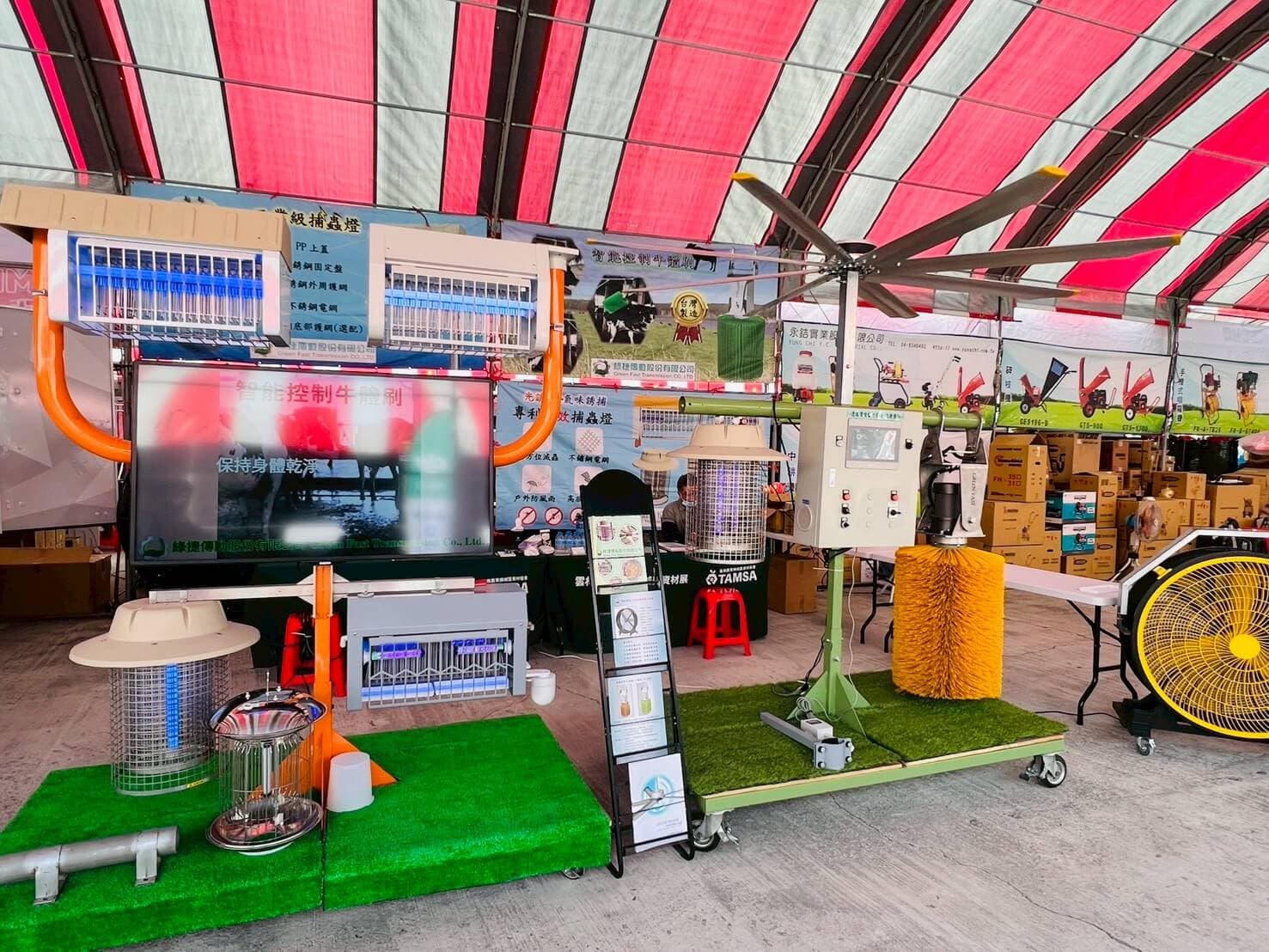 exhibition-gallery-1